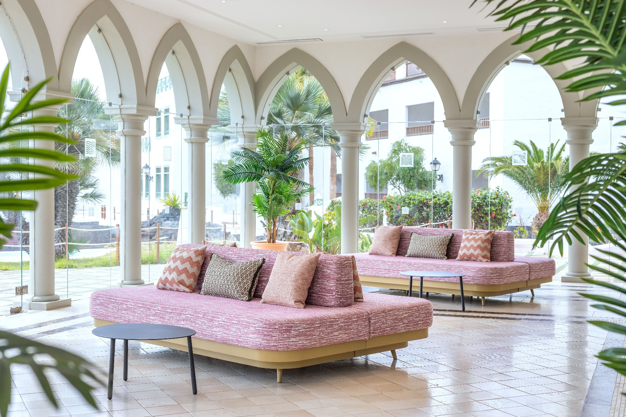 Overview of Hotel Gran Tagoro