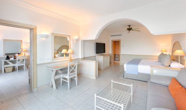 General view of the Gold Level Senior Suite Ocean View at Hotel Gran Tagoro