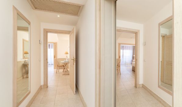 Hallway of the 2-Bedroom Gold Level Senior Suite at Hotel Gran Tagoro