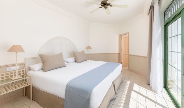 Secondary bedroom of the Gold Level Gran Suite at Hotel Gran Tagoro