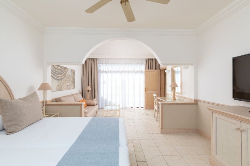 Detail of the Gold Level Senior Suite Ocean View at Hotel Gran Tagoro
