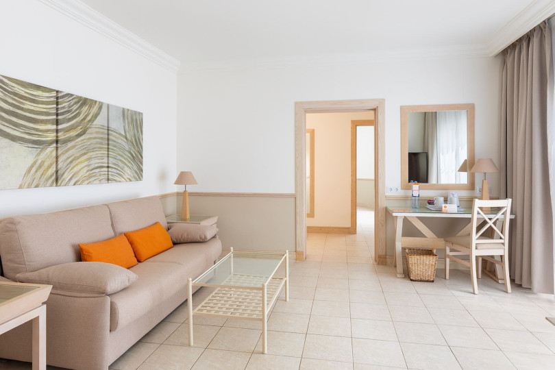 Living area of the Gold Level Gran Suite at Hotel Gran Tagoro