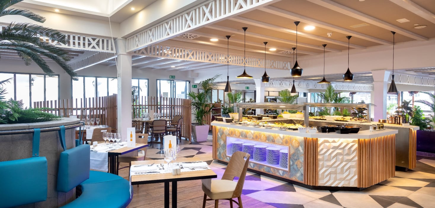 At Las Coloradas Buffet Restaurant in Hotel Gran Tagoro, you can enjoy breakfast, lunch, and dinner