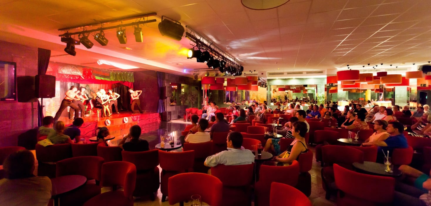 Night-time entertainment at Disco Castillo, Hotel Gran Tagoro